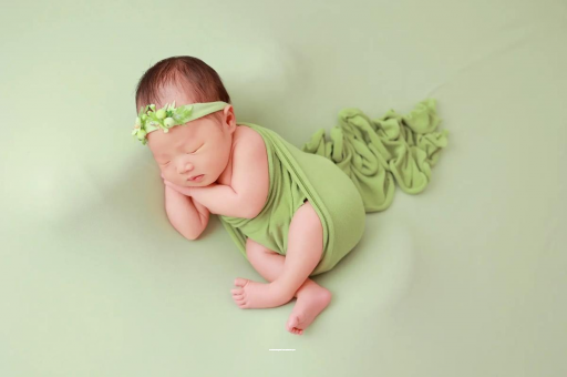 宁波宝宝拍嗝吐奶